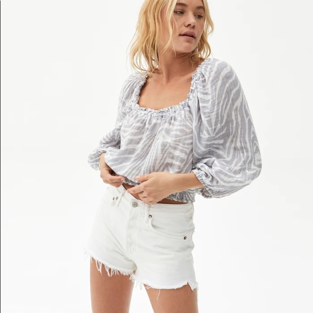 Zebra off the shoulder NWT top